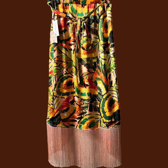 Cupcakes & Cashmere Macaw Leaves Tropical Fringe Skirt Size Small - Picture 4 of 8